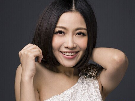 内地新晋知名的女歌手姚贝娜 内地新晋知名的女歌手姚贝娜