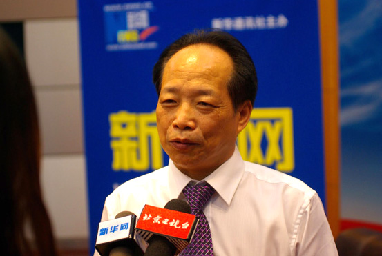 郑伟达教授接受采访